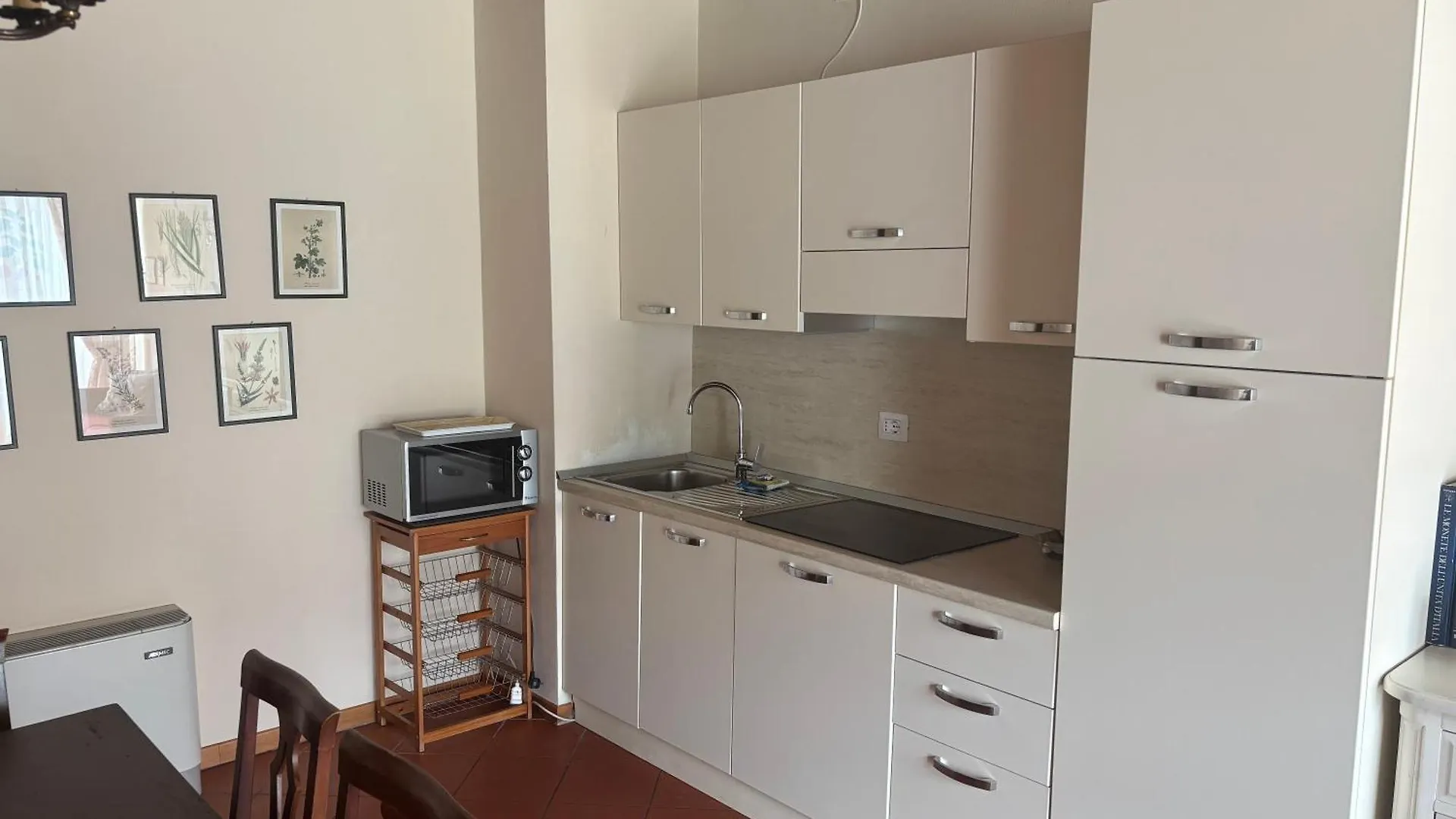 Relais Corte Paradiso Peschiera del Garda 0*,  Italy